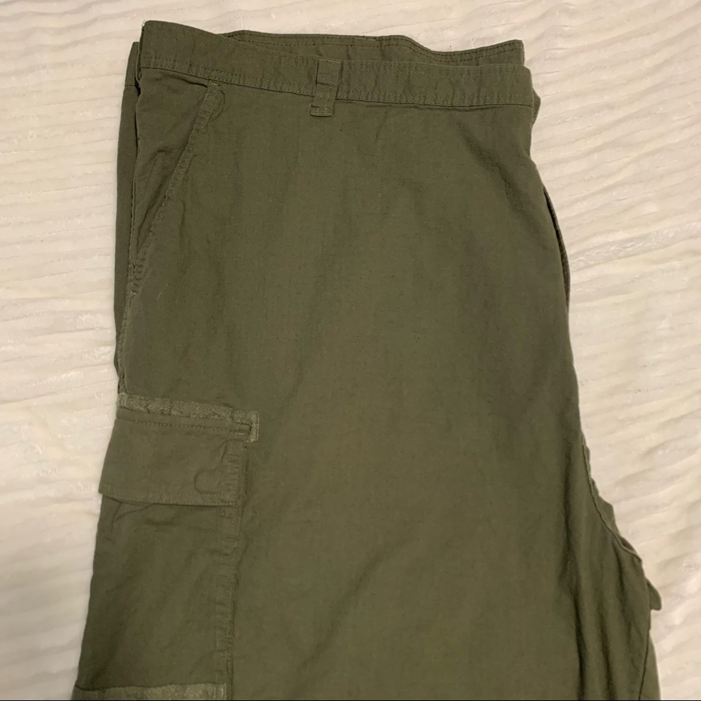 Men’s 56 BIG King Size Army Olive Green Cotton Cargo Shorts 12” Inseam EXC - Picture 2 of 10